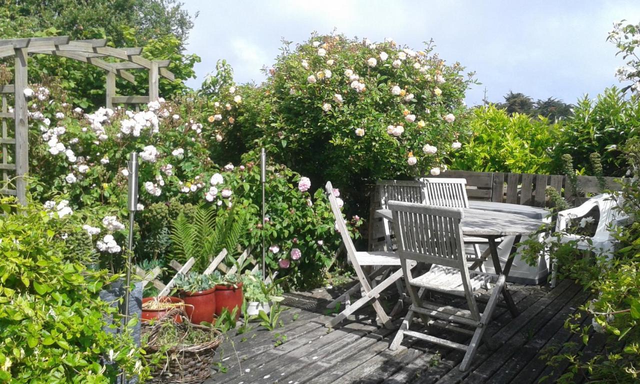Giverny Cottage Saint-Coulomb Exterior foto